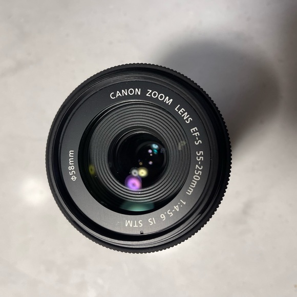 Canon 55-250mm f/4.0-5.6 IS
